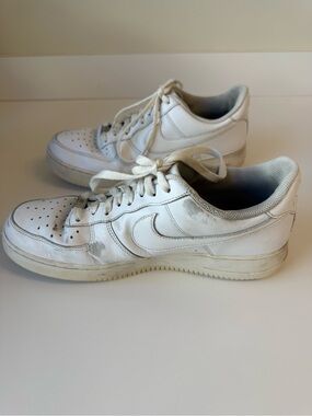 Nike Air Force 1. Men’s size 12. Good Condition.